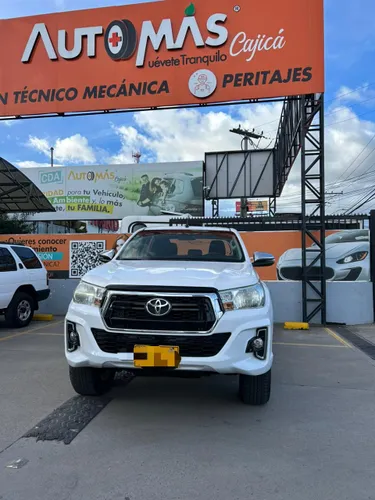Toyota Hilux 2.7 Mecanica 4x4 modelo 2020