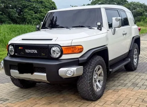 TOYOTA FJ CRUISER 2022