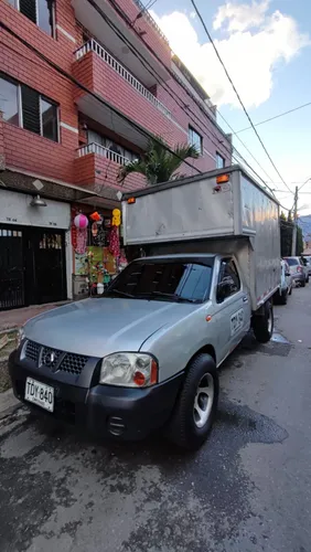 Nissan frontier modelo 2012 Bonita