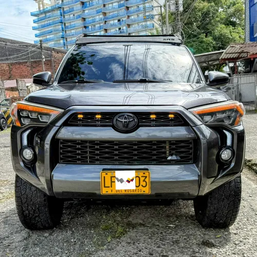 Toyota 4runner SR5 2022