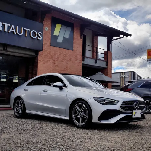 MERCEDES CLA200 AMG LINE 2024