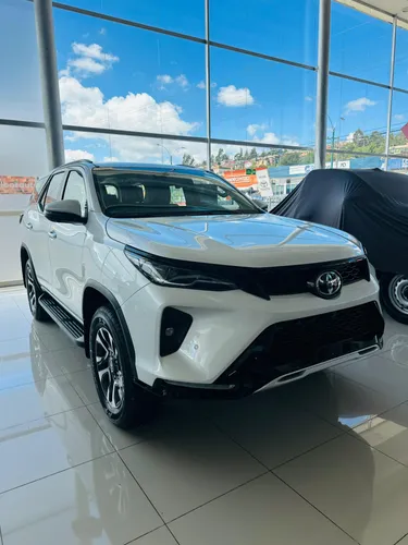 Toyota Fortuner SRV 2.8 2026 4X4 DIESEL AT 0KM ENTREGA INMEDIATA 