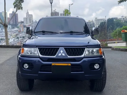 Mitsubishi Nativa GLS Modelo 2006