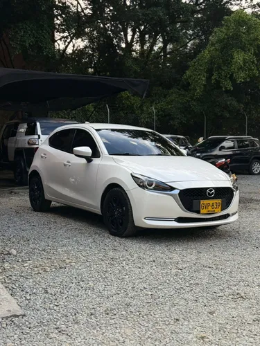 Mazda 2 gran touring LX 2021