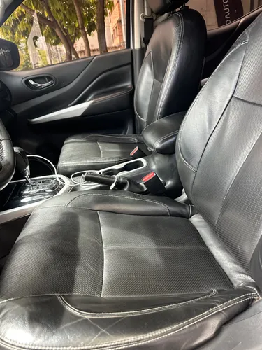 Nissan NP300 frontier diesel 2018