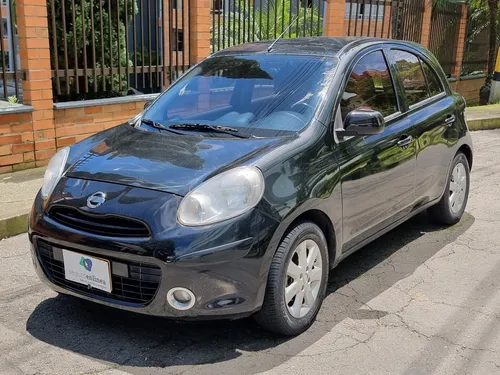 Nissan March 1.6 Sensee MECANICO modelo 2013