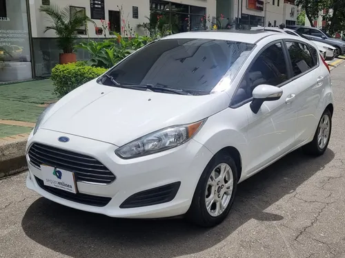 Ford Fiesta 1.6 SE AUTOMATICO modelo 2015