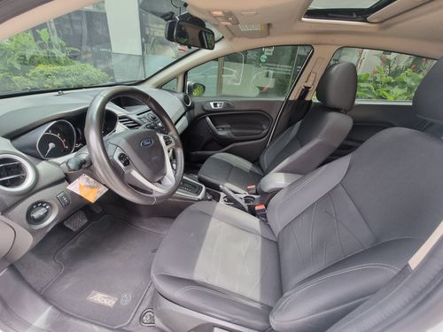 Ford Fiesta 1.6 SE AUTOMATICO modelo 2015