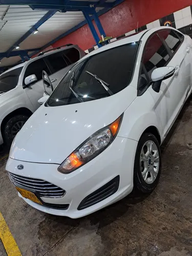 Ford Fiesta 2014 
