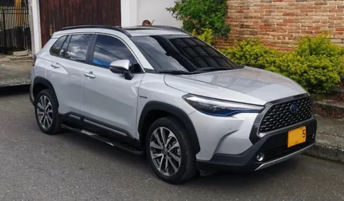 Toyota Corolla cross SEG hibrido 2024