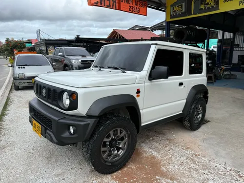 Suzuki Jimny MT