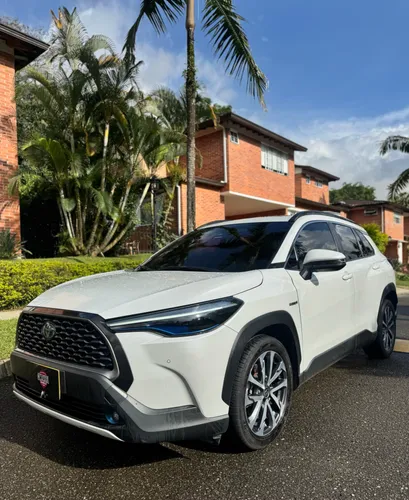 Toyota corolla cross hibrido 2023