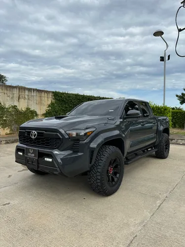 Toyota Tacoma TRD Sport Hibrida 2025