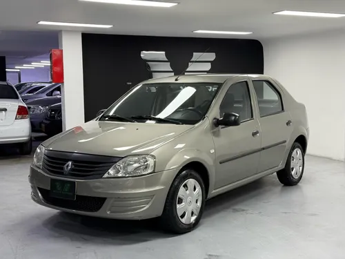 Renault logan familier 