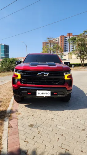CHEVROLET SILVERADO Z71 TRAIL BOSS 2024