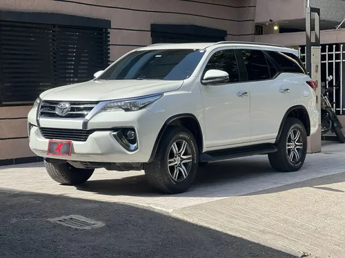 TOYOTA FORTUNER SRV 2.7 2018