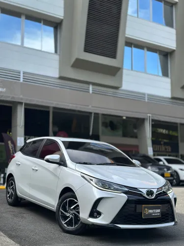 TOYOTA YARIS SPORT 