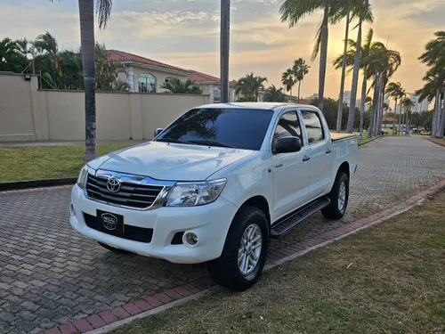 Toyota Hilux 4x2 Cd