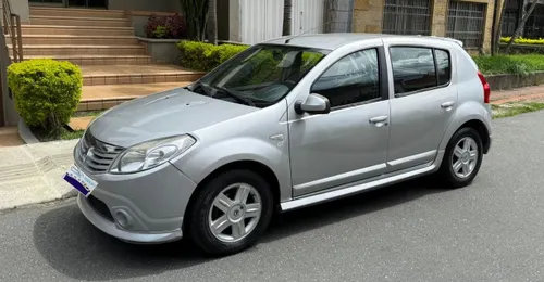 RENAULT SANDERO 2011 FULL EQUIPO
