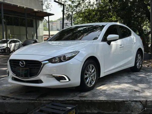 Mazda 3 Touring 2018