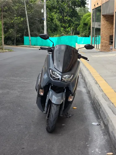 Yamaha Nmax 2025