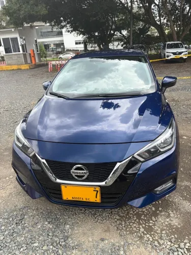 Nissan Versa Advance 2020 