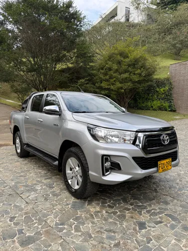 Toyota Hilux srv 