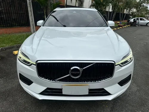 VOLVO XC60 AWD 