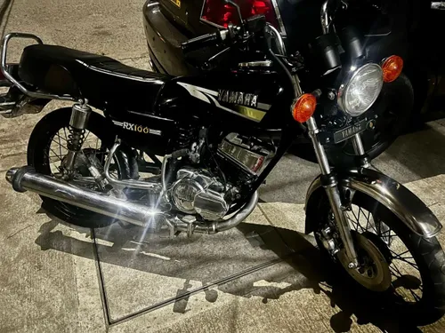 YAMAHA RX100 ORIGINAL. SOLO TARJETA. SIN MULTAS. MATRICULA DEL VALLE. PRECIO NEGOCIABLE