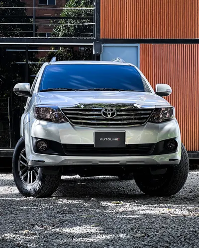 Toyota Fortuner SR5 2013