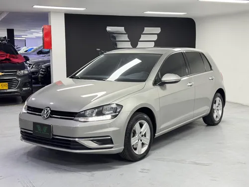 VOLKSWAGEN GOLF TRENDLINE FULL EQUIPO