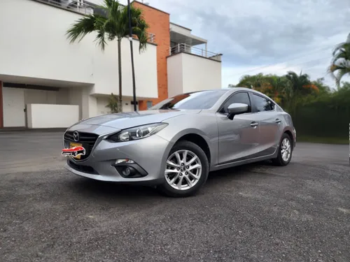 Mazda 3 Touring 