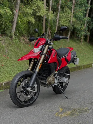 Ducati Hypermotard 698 2024