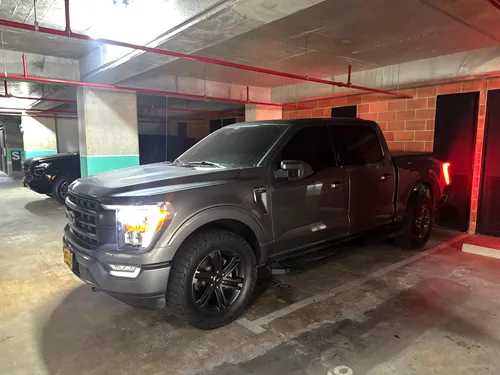 Ford F150 Lariat Sport 2021