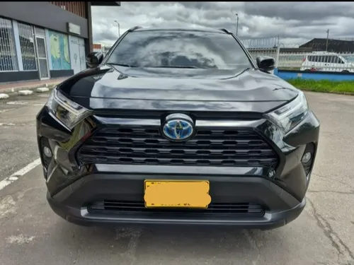 Toyota RAv4 2.5 XLE Hybrid 4x4 2022