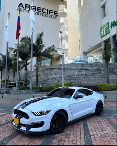 Ford mustang Shelby 