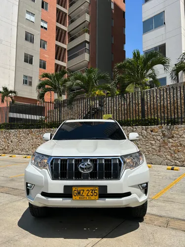 TOYOTA PRADO TXL MODELO 2020 SIN BLINDAR 