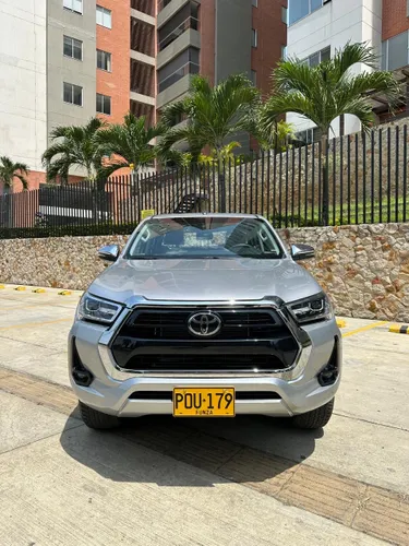 TOYOTA HILUX SRX 2.8 DIESEL 2025 0 KILMETROS 