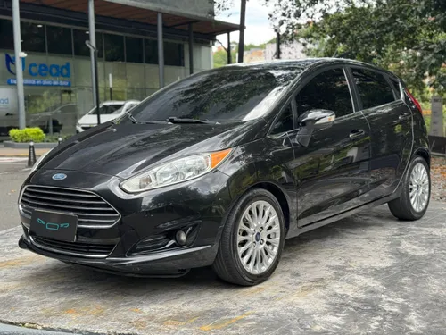 Ford Fiesta Titanium 2014