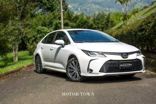 TOYOTA COROLLA 2020