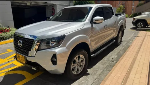 Nissan frontier np300 XE 