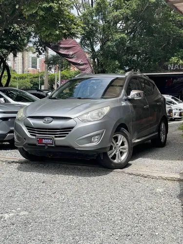 HYUNDAI TUCSON IX35 GL 2014 MECANICA 4X2 GRIS 2.0L KMS 139.000