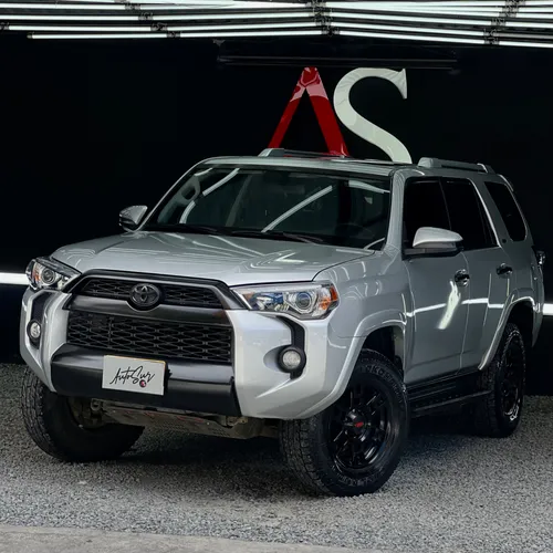 Toyota 4Runner SR5 2015 4.0 B2