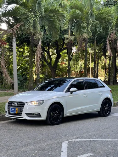 AUDI A3 ATTRACTION 1.2 TURBO AUTOMTICO