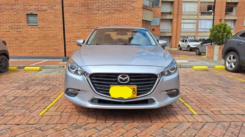 Mazda 3 Touring MT 2018 2.0