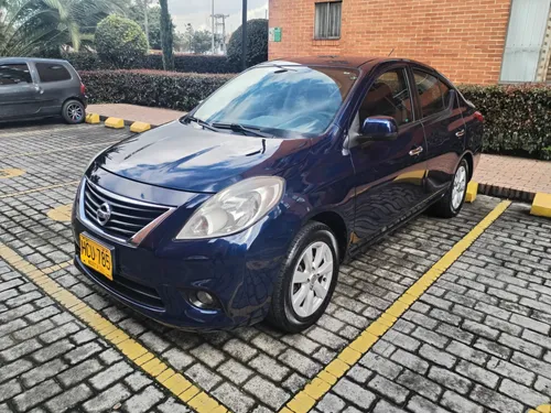 Nissan Versa Advance