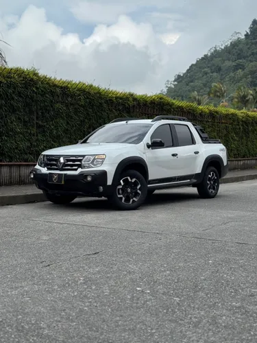 Renault Oroch Outsider 2023 MT 4x4