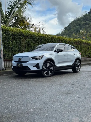 Volvo XC40 P6 Recharge 2024 