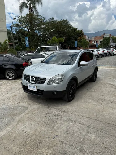 NISSAN QASHQAI 4X4