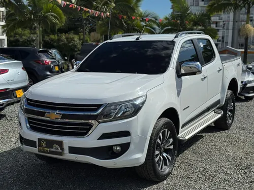 CHEVROLET COLORADO LTZ 2.8 DIESEL 4x4 PICK UP